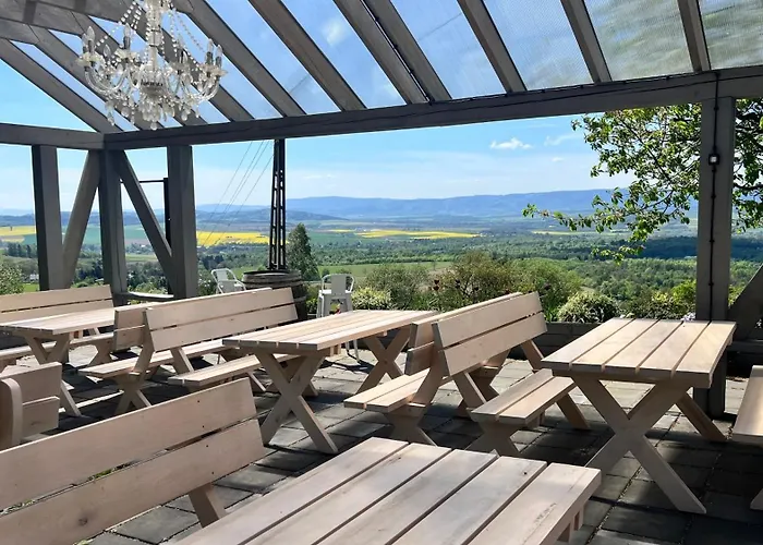 Dom Krawca,schneiderbaude Bed & Breakfast Kłodzko